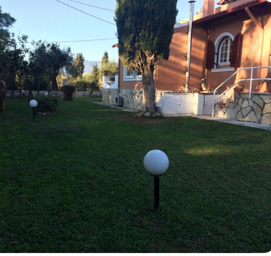 Villa Nisi Gerekou Kontokali Exteriör bild