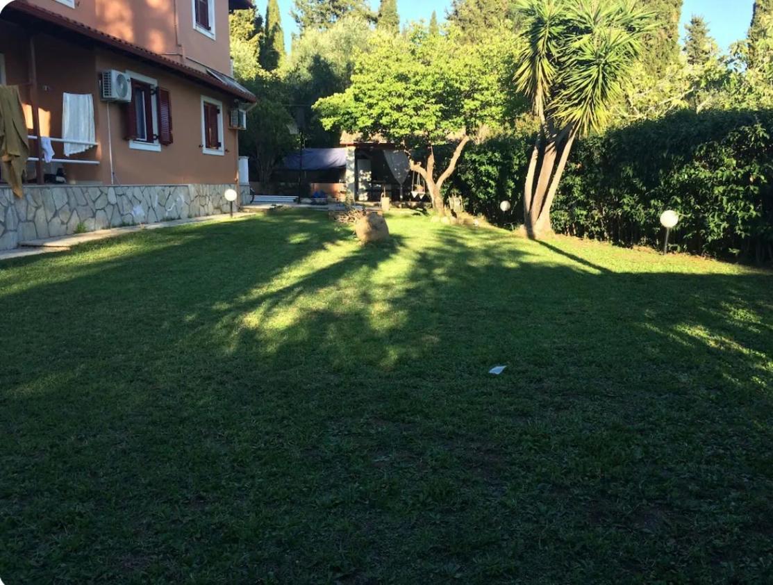 Villa Nisi Gerekou Kontokali Exteriör bild
