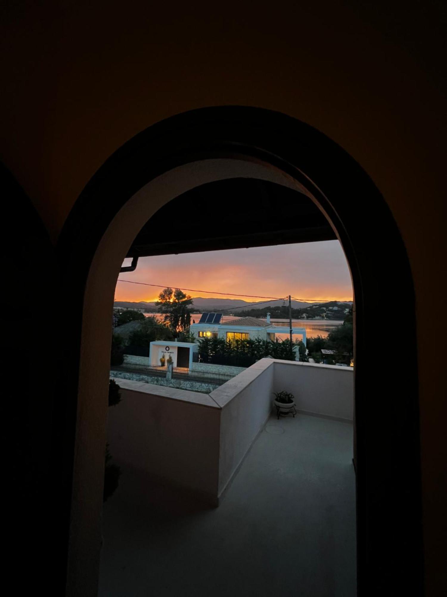 Villa Nisi Gerekou Kontokali Exteriör bild